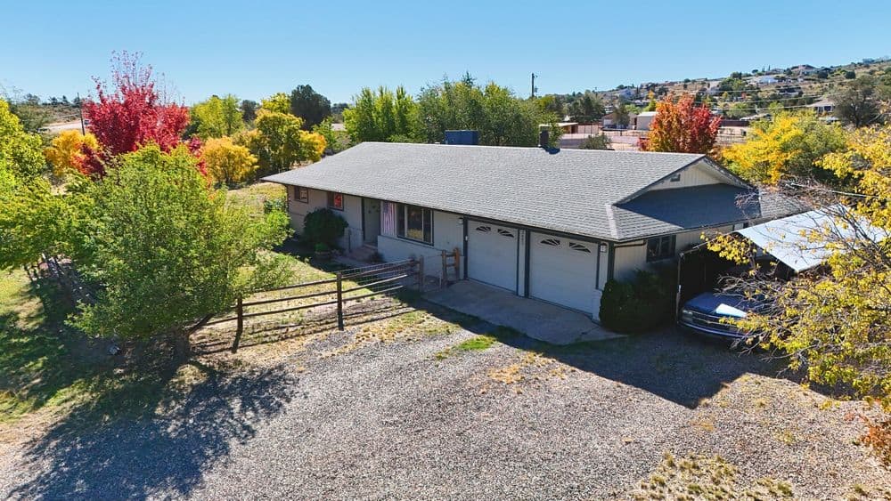 Gallery photos for Williamson Valley Home & Property Lines: Image #1